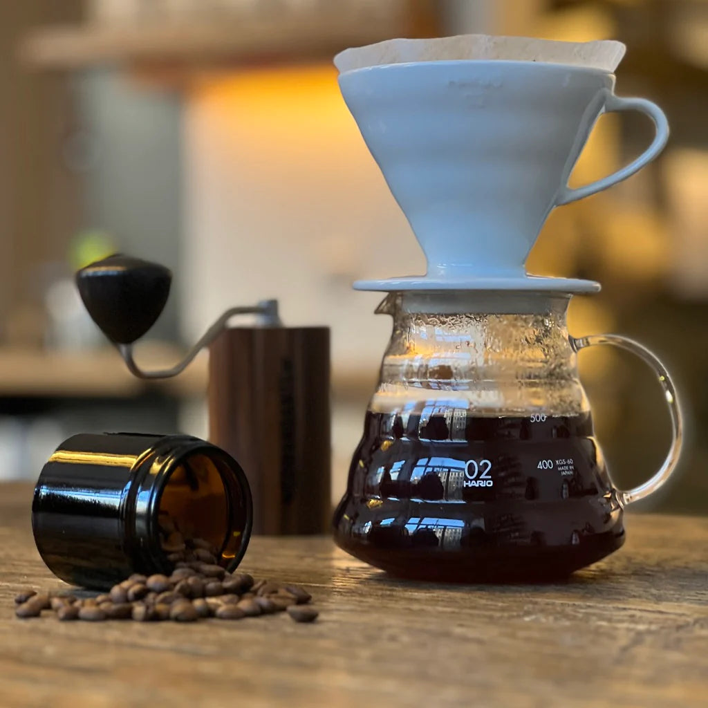 GRINDING_COFFEE_AT_HOME